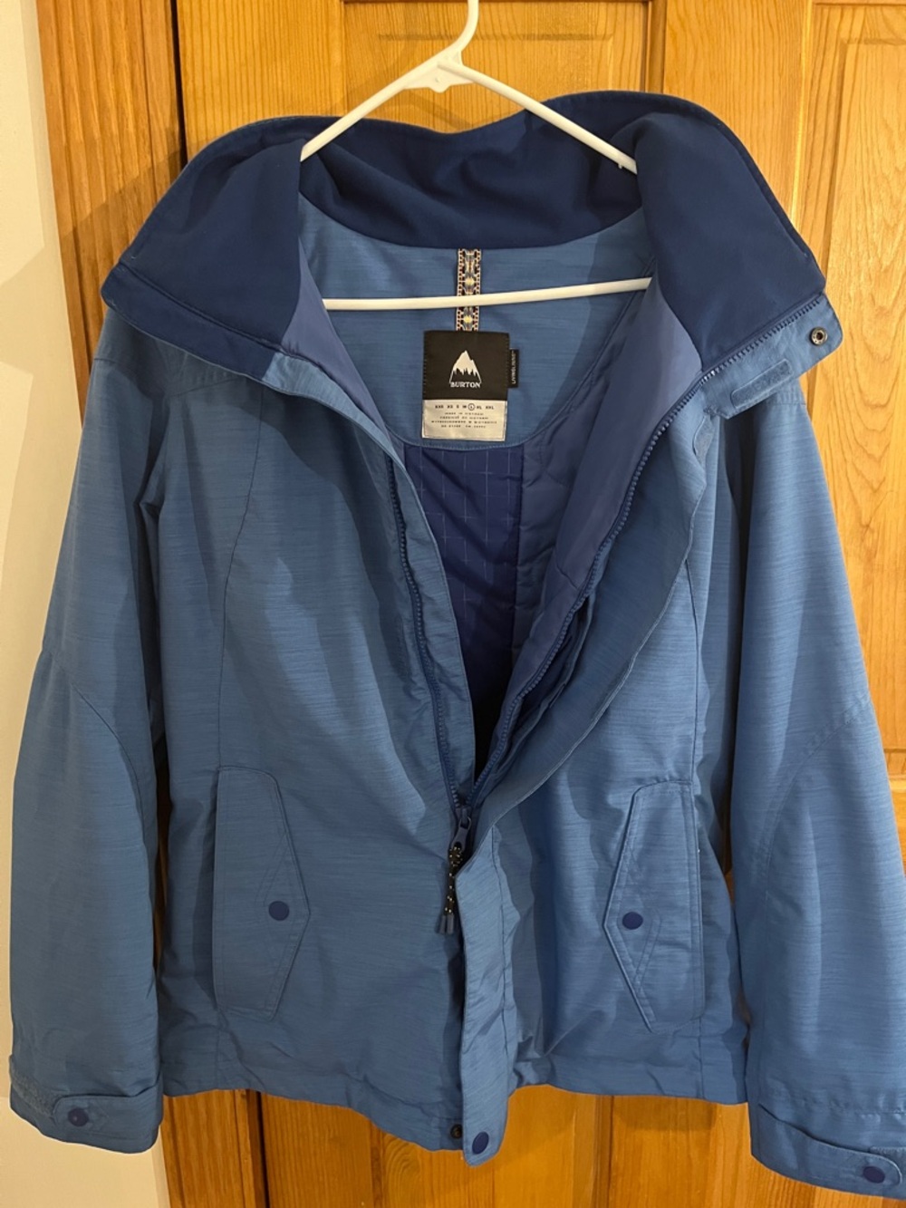 Burton Women's Snowboarding Coat size Large